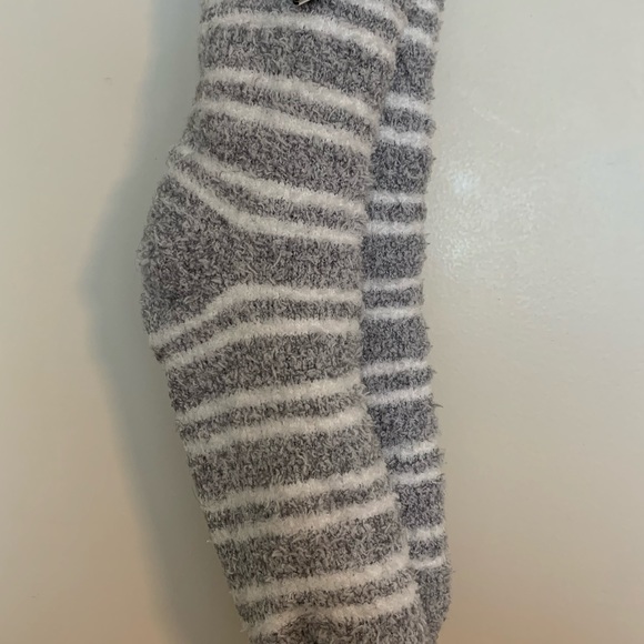 Sherpa Lined Large Socks - Size: 4-10 - Picture 2 of 2